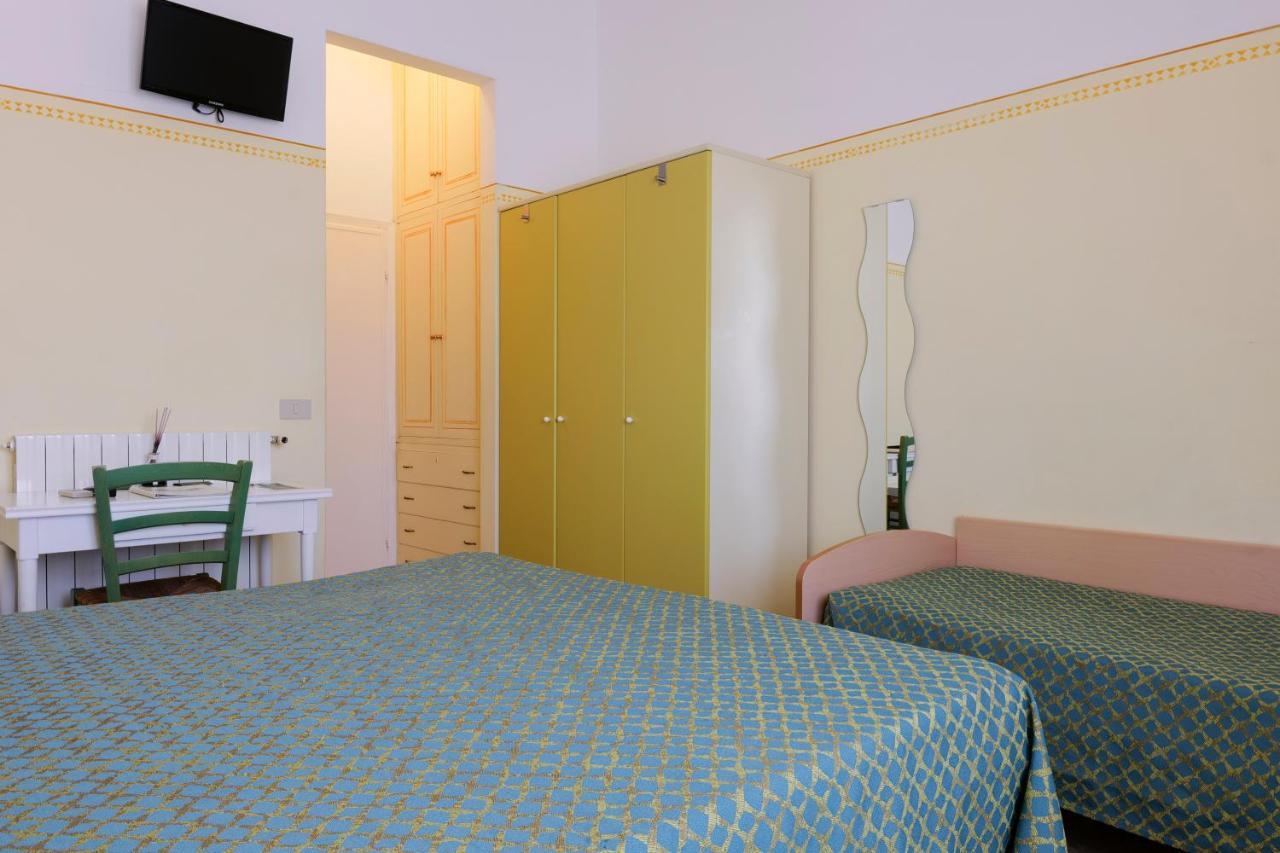 לידו די קאמאיורה Hotel Club I Pini - Residenza D'Epoca In Versilia מראה חיצוני תמונה